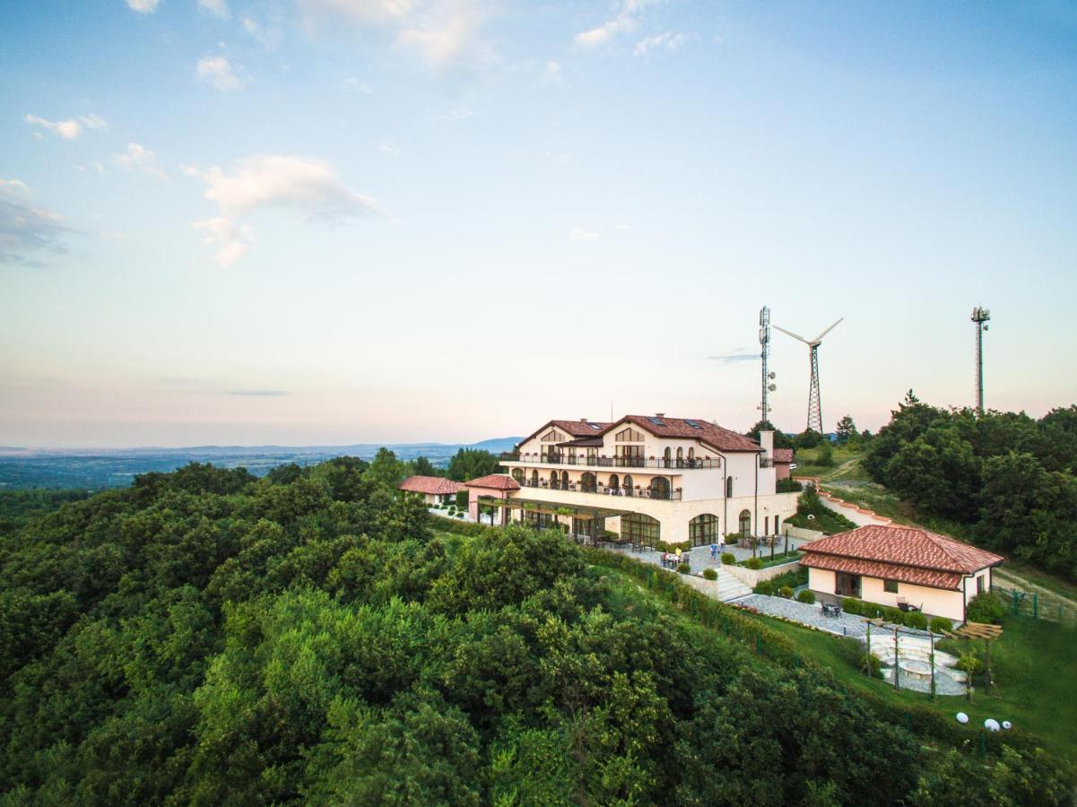 Zaara Estate Hotel Glavan Exterior photo